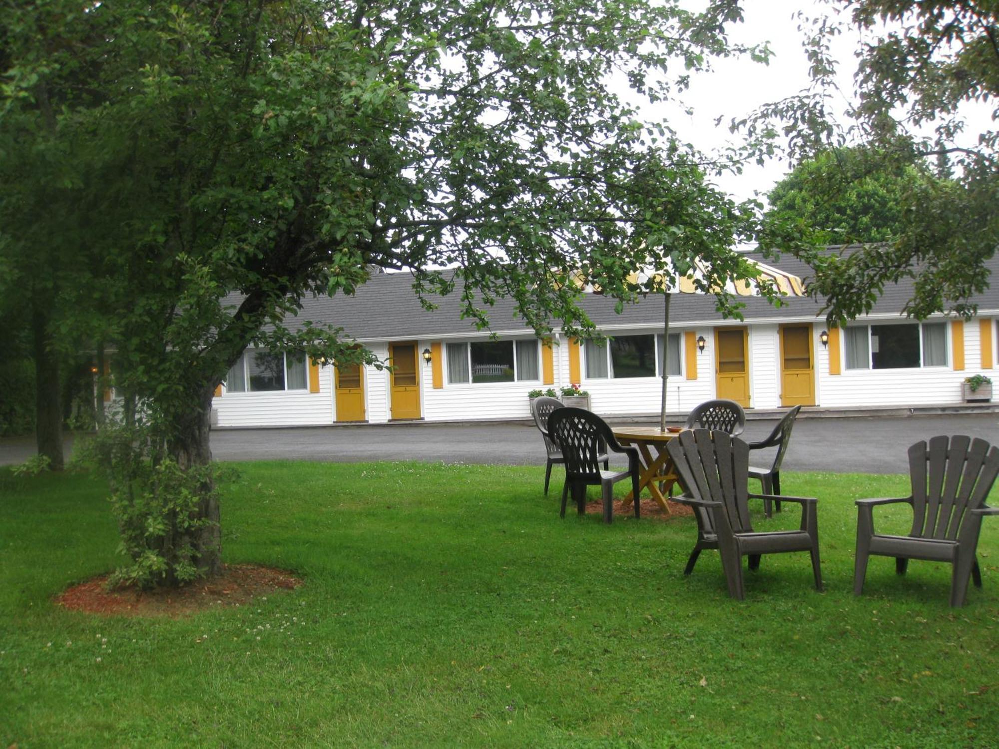 Picket Fence Motel St. Andrews By The Sea Extérieur photo