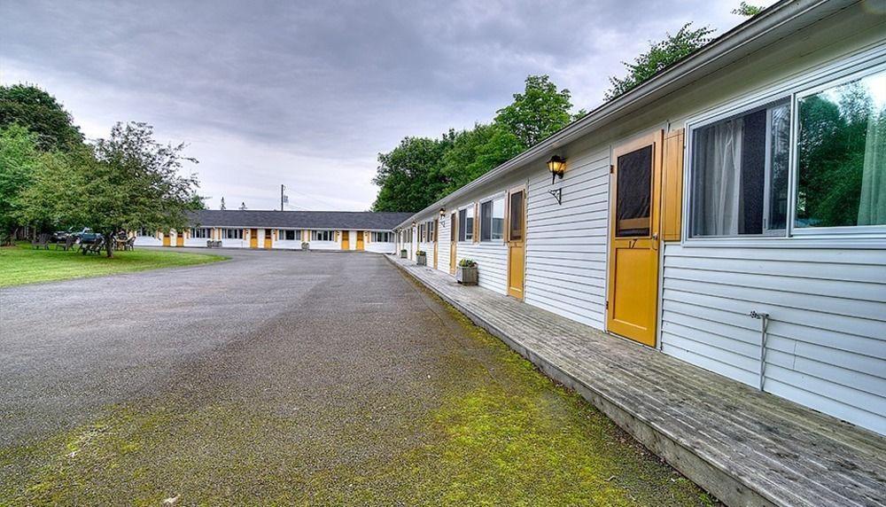 Picket Fence Motel St. Andrews By The Sea Extérieur photo