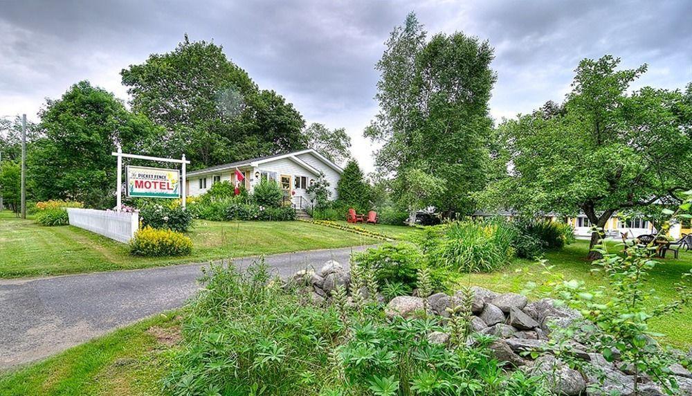 Picket Fence Motel St. Andrews By The Sea Extérieur photo
