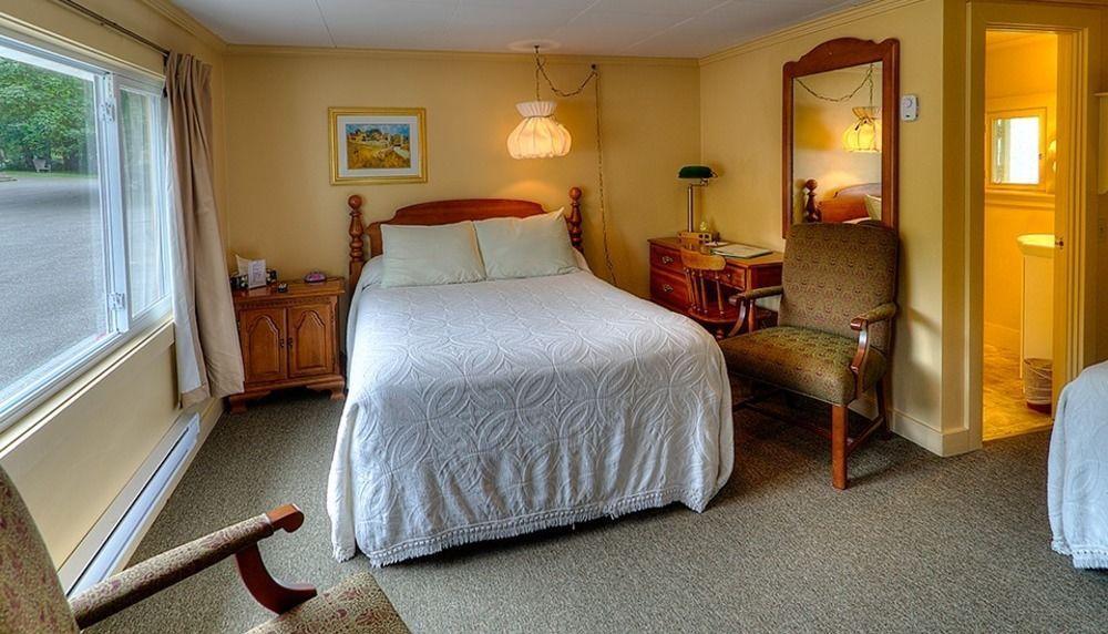 Picket Fence Motel St. Andrews By The Sea Extérieur photo