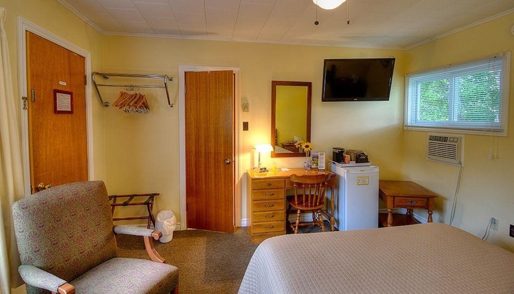Picket Fence Motel St. Andrews By The Sea Extérieur photo